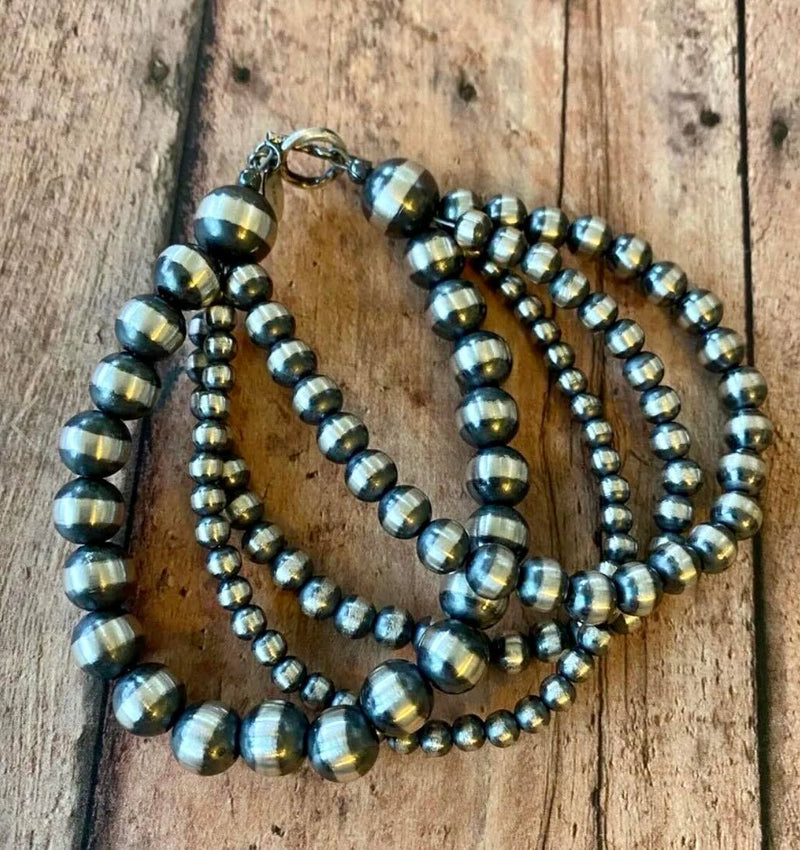 Navajo 4 strand pearl bracelet